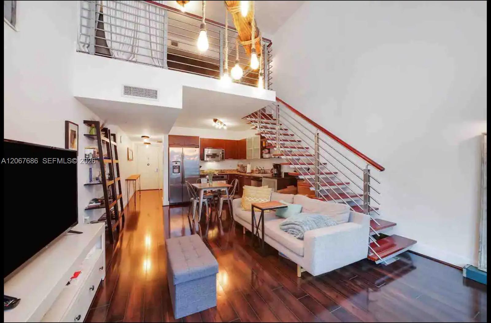 41 SE 5th St # 704, Miami FL 33131 photo 3