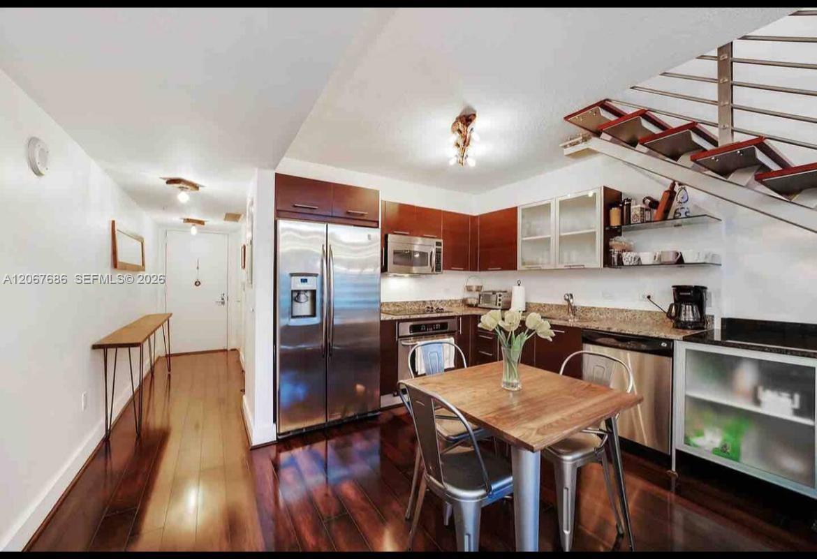 41 SE 5th St # 704, Miami FL 33131 photo 5