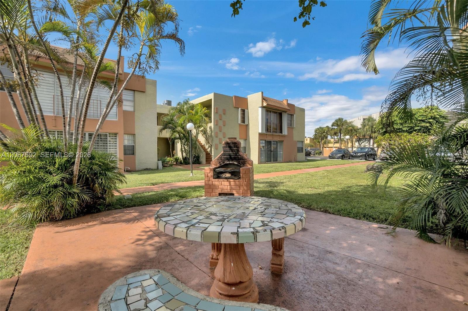 9370 W Flagler St # 209A, Miami FL 33174