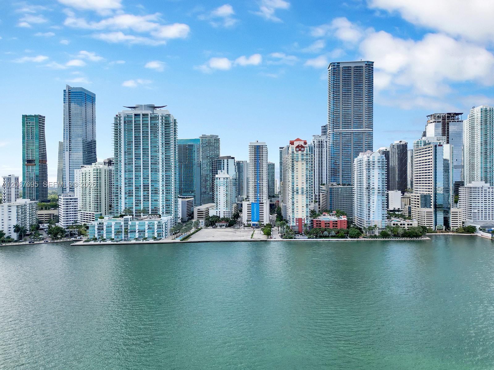 1200 Brickell Bay Dr # 4019, Miami FL 33131 photo 3