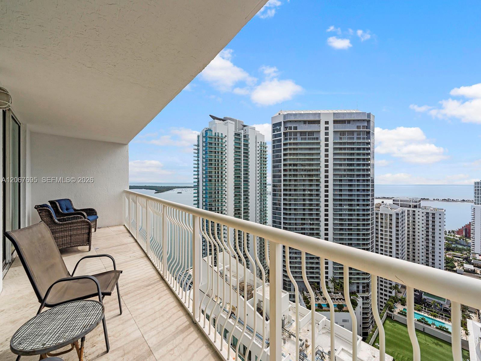 1200 Brickell Bay Dr # 4019, Miami FL 33131