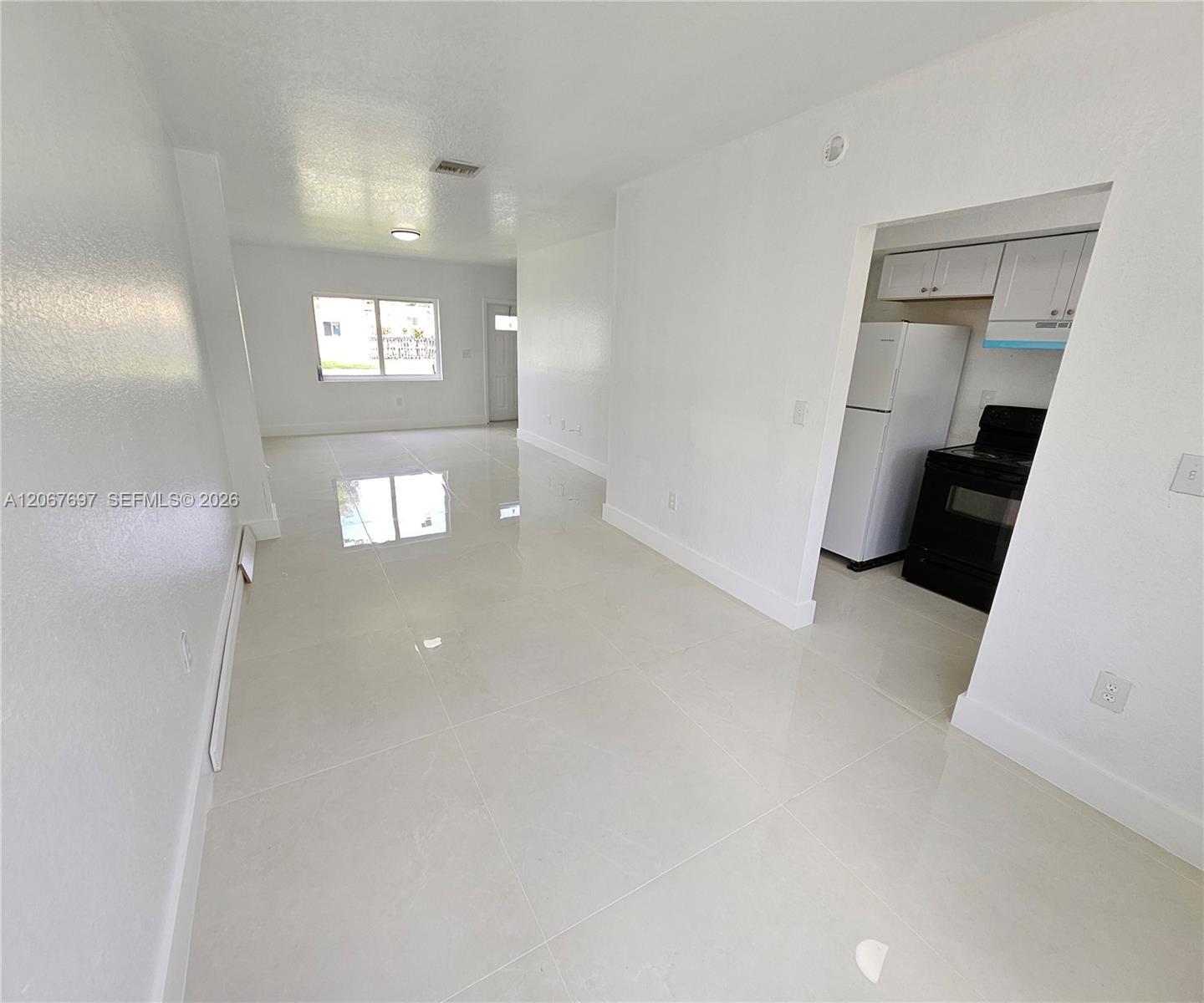 Miami, FL 33150 photo 2