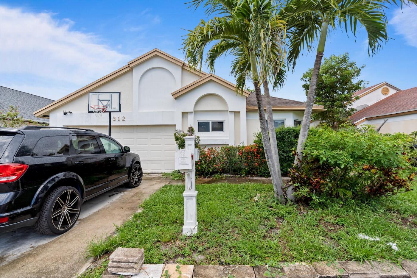 312 BISHOP Road, North Lauderdale FL 33068 photo 2