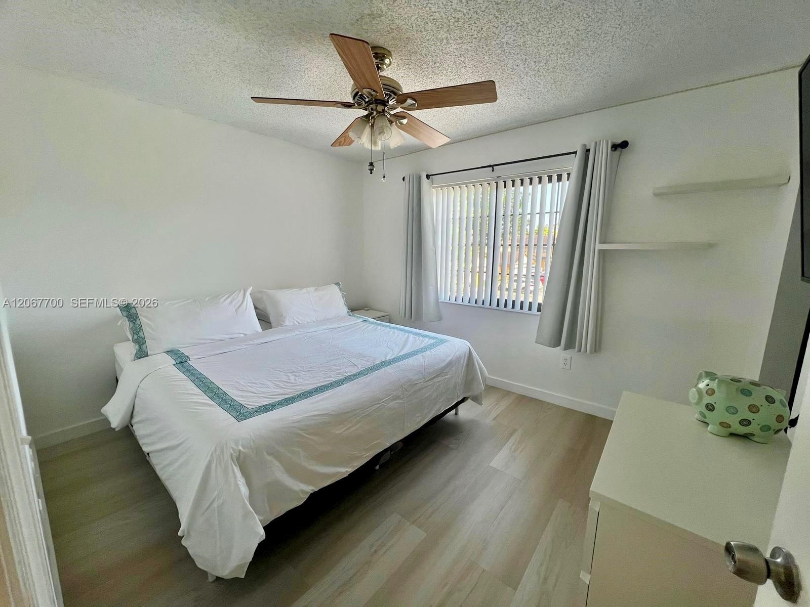 1133 NE 210th Ter, Miami FL 33179 photo 4