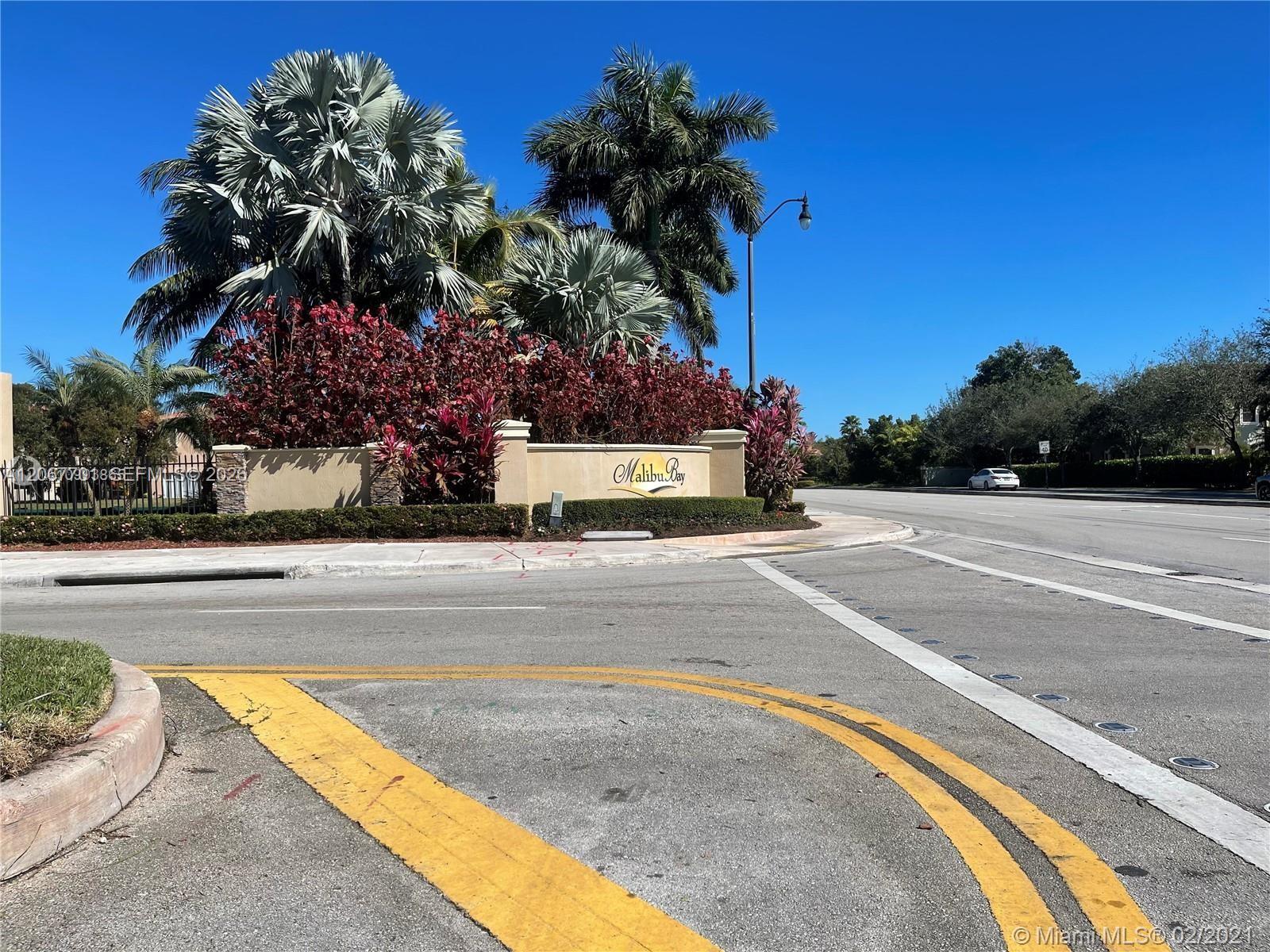 1395 NE 33rd Ave # 26, Homestead FL 33033 photo 2