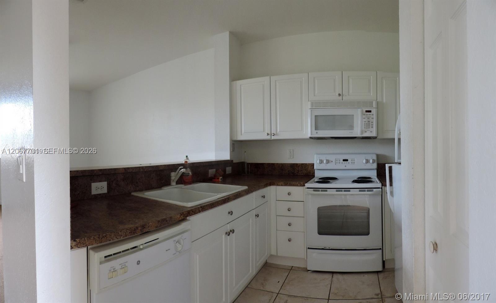 1395 NE 33rd Ave # 26, Homestead FL 33033 photo 5