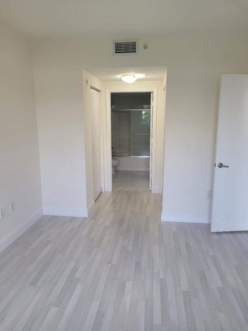 2775 NE 187th Street, Miami FL 33180 photo 5
