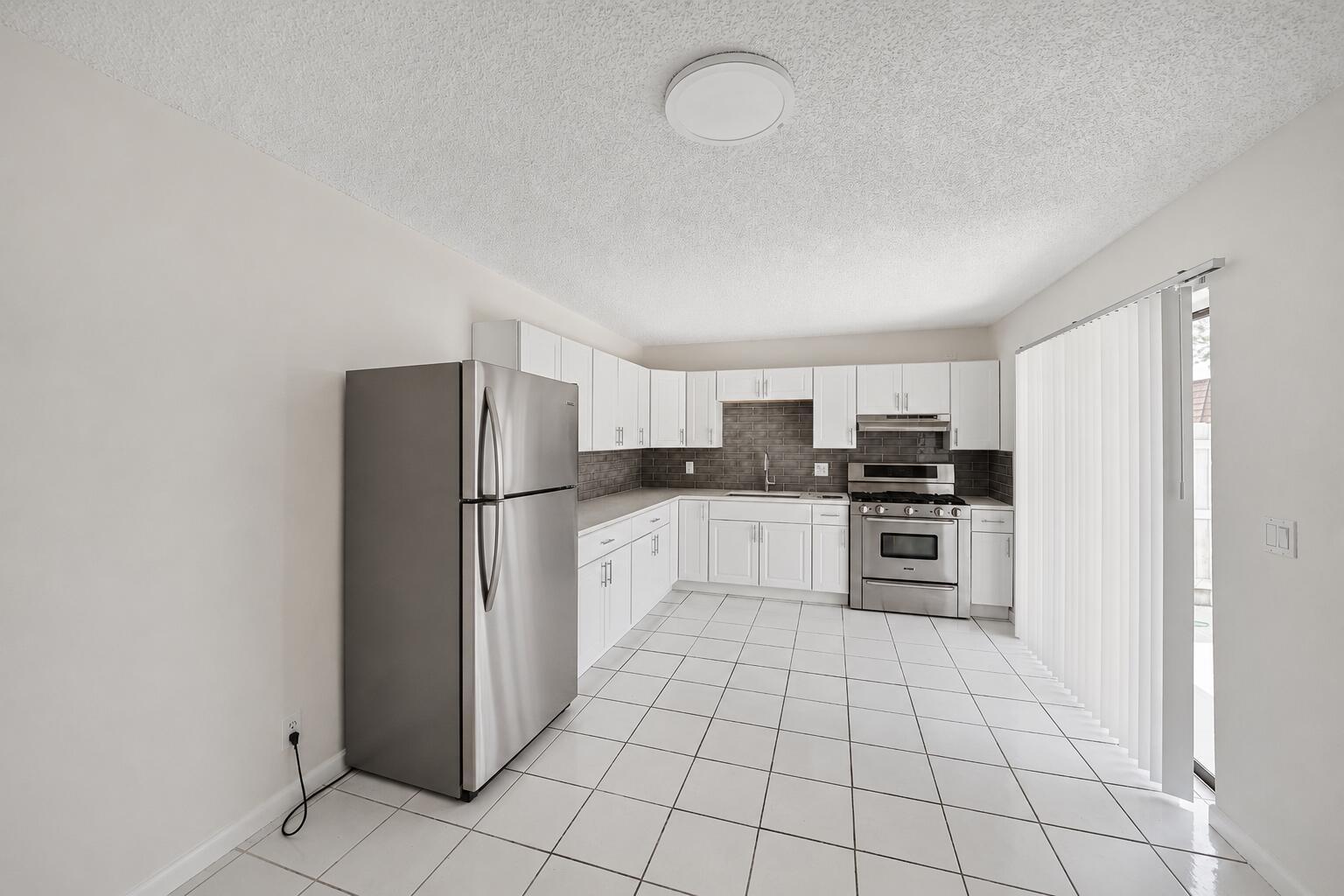2173 White Pine Circle # C, FL 33415 photo 4