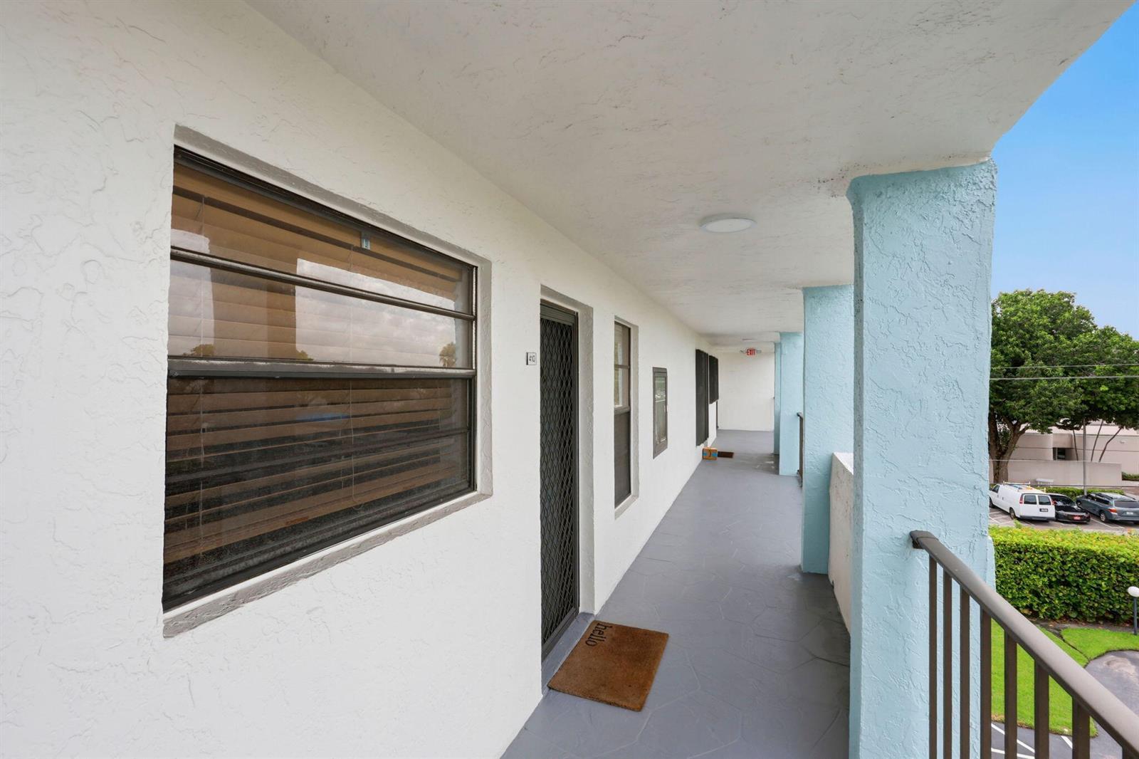555 BANYAN TREE Lane E # 410, Delray Beach FL 33483 photo 2