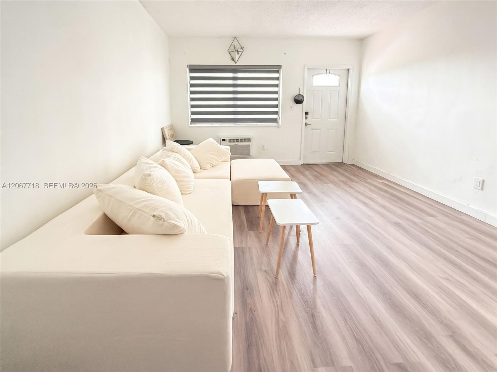 7720 Harding Ave # 3, Miami Beach FL 33141 photo 2