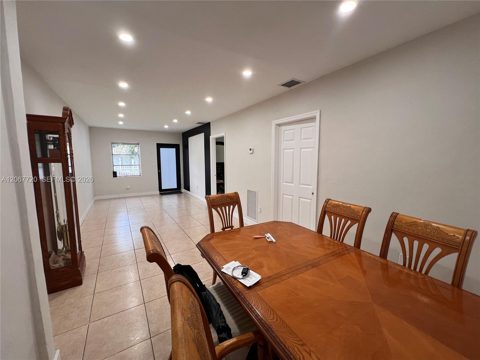 1318 NW 34th St, Miami FL 33142 photo 5