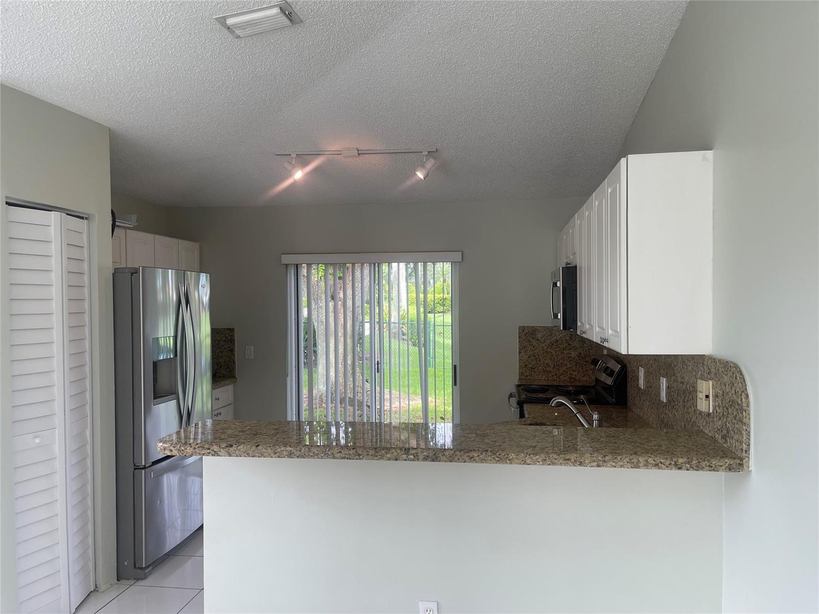 1810 SW 114th Terrace, Miramar FL 33025 photo 5