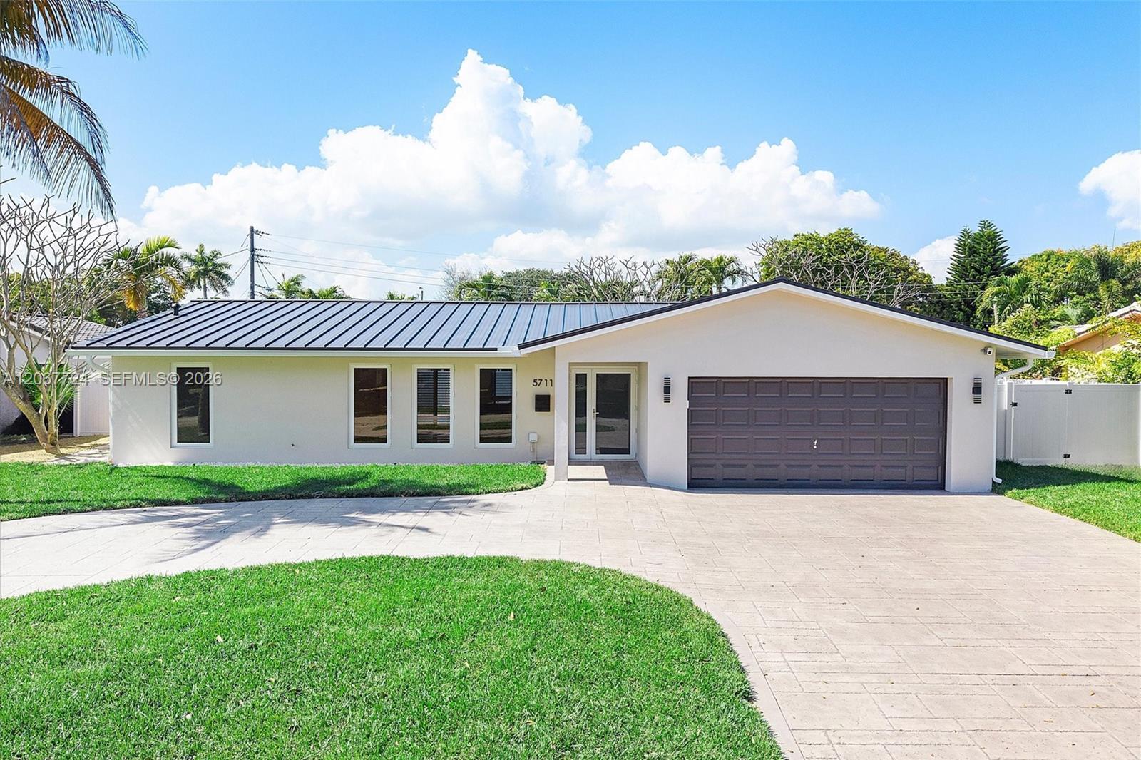 5711 NE 20th Ter, Fort Lauderdale FL 33308 photo 2