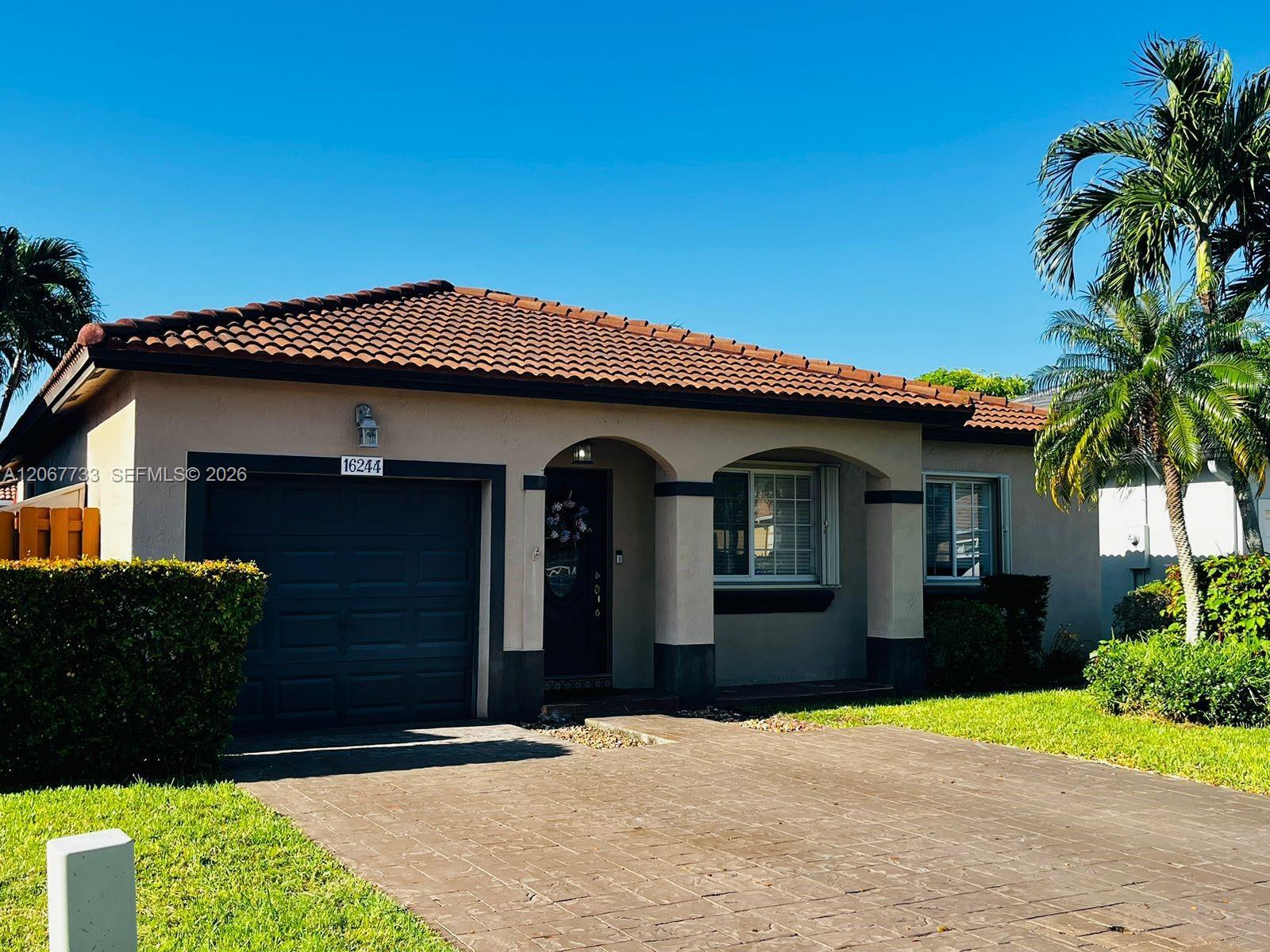 16244 SW 95th St, Miami FL 33196
