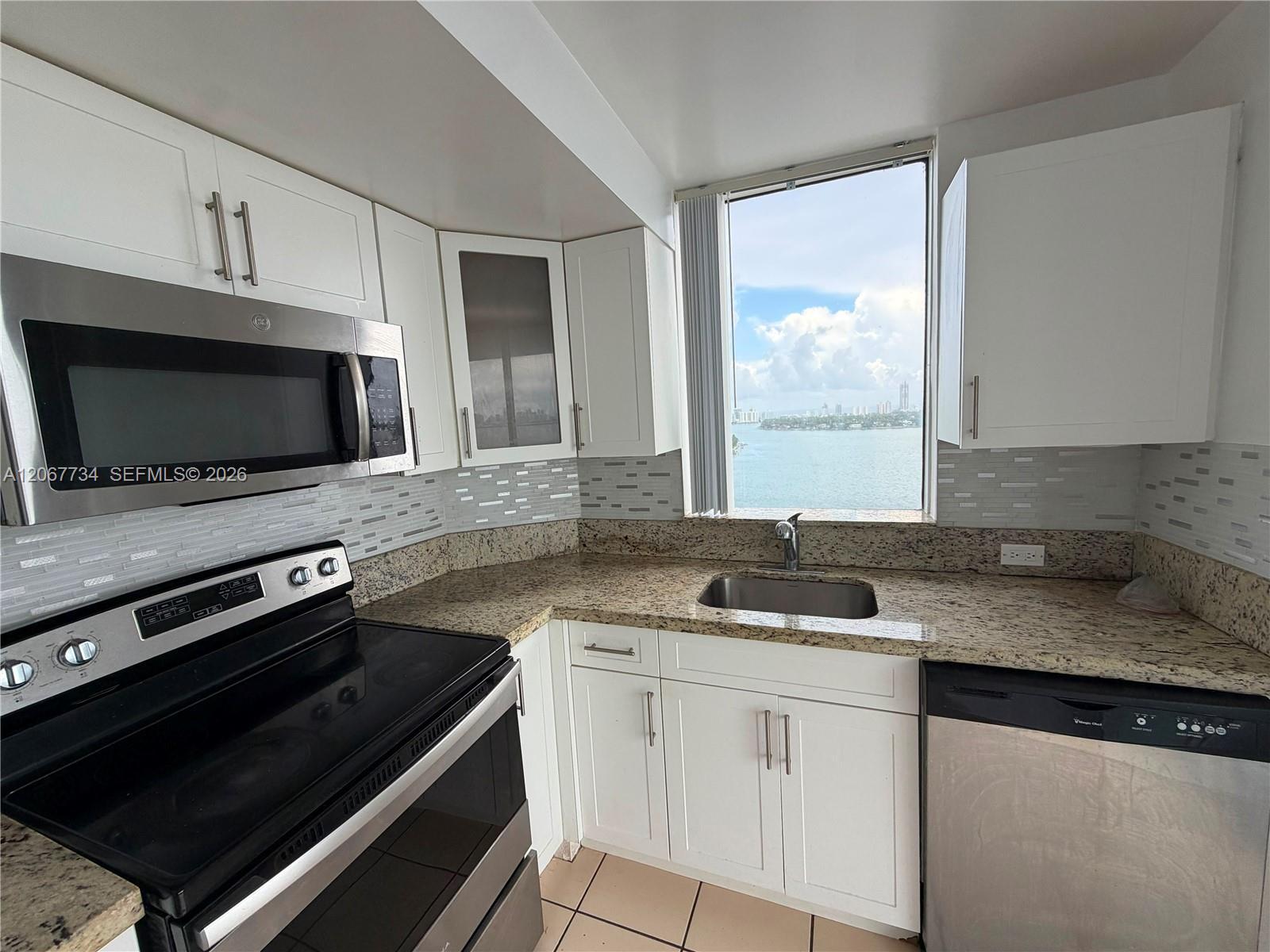 7601 E Treasure Dr # 2220, North Bay Village FL 33141 photo 2
