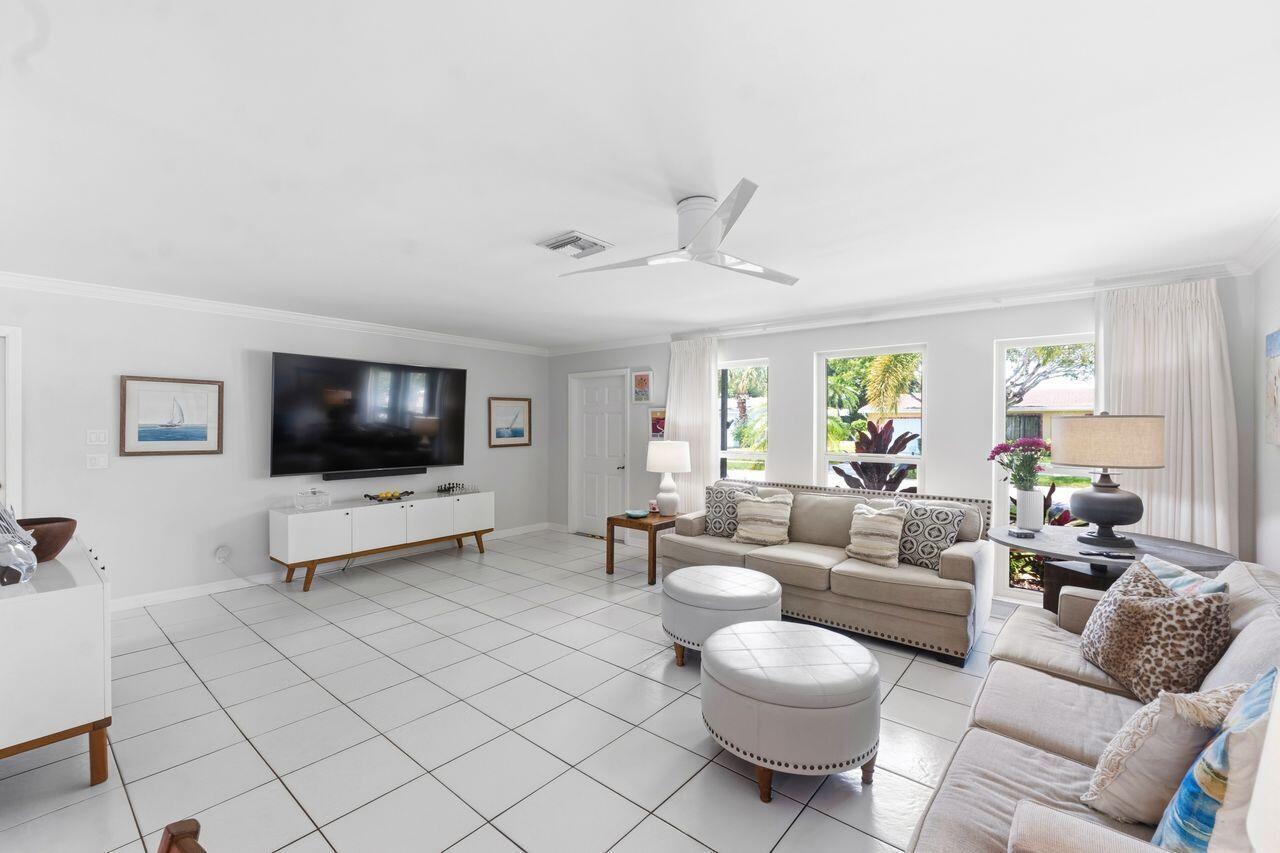 6372 SLEEPY WILLOW Way, Delray Beach FL 33484 photo 4