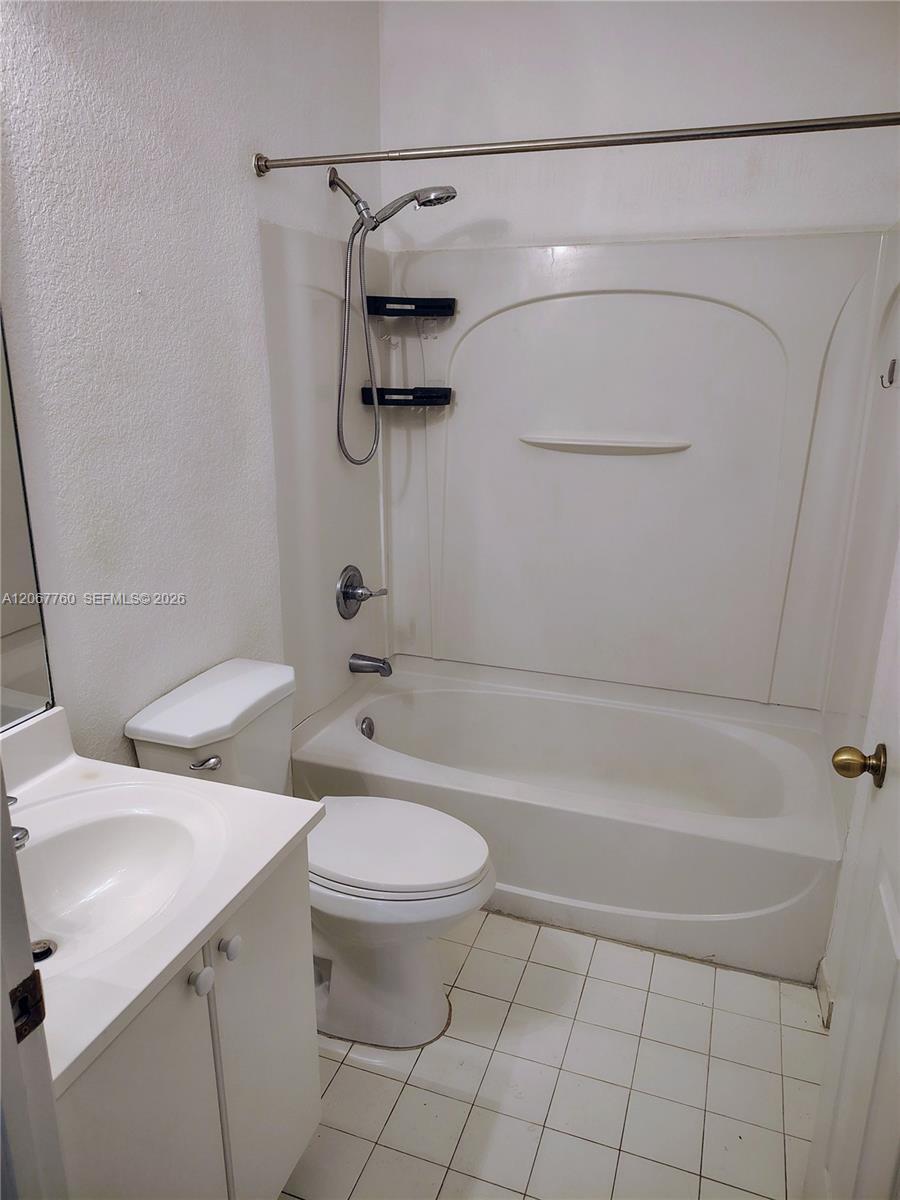 6990 NW 179th St # 2, Hialeah FL 33015 photo 5