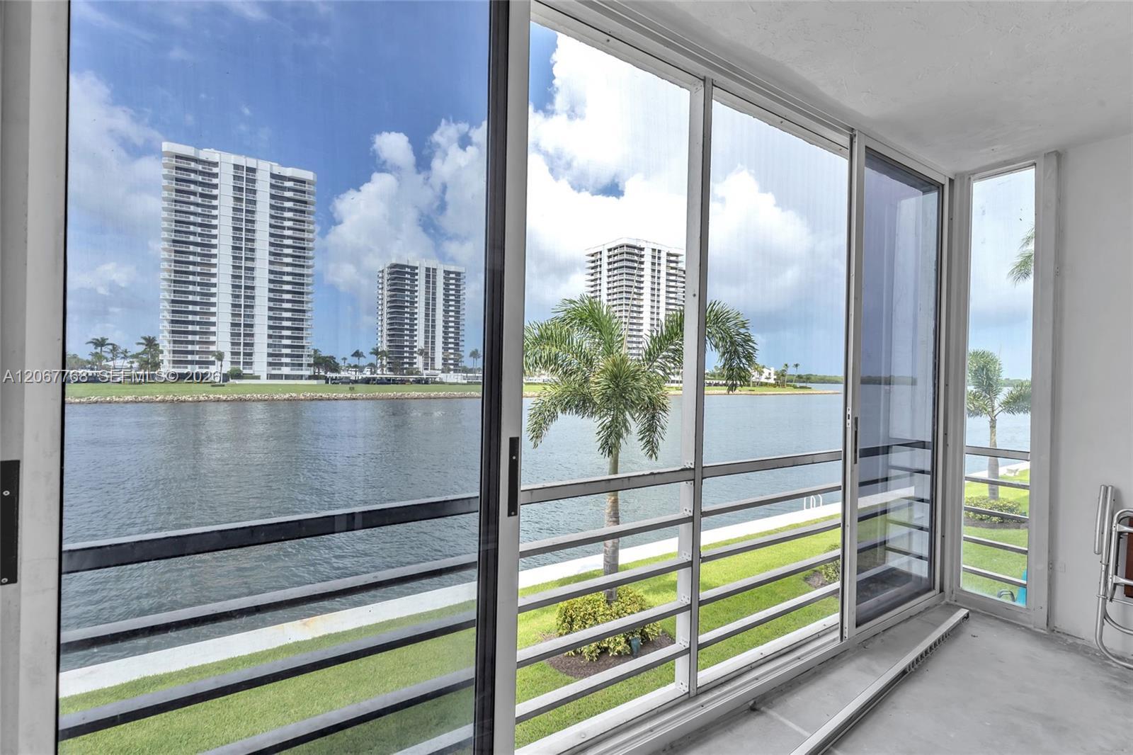 28 Yacht Club Dr # 202, North Palm Beach FL 33408 photo 4