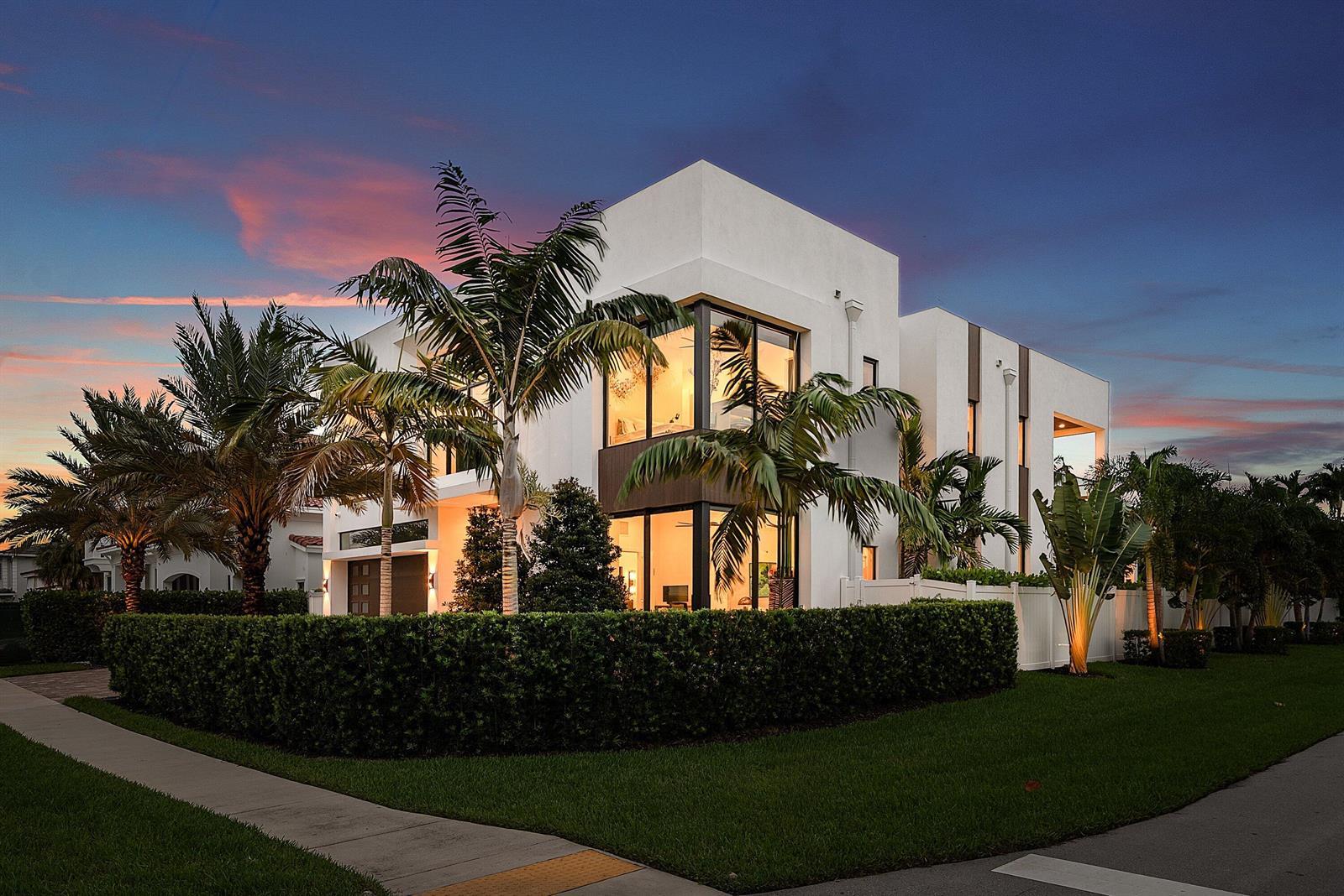 400 NE 4TH Street, Boca Raton FL 33432