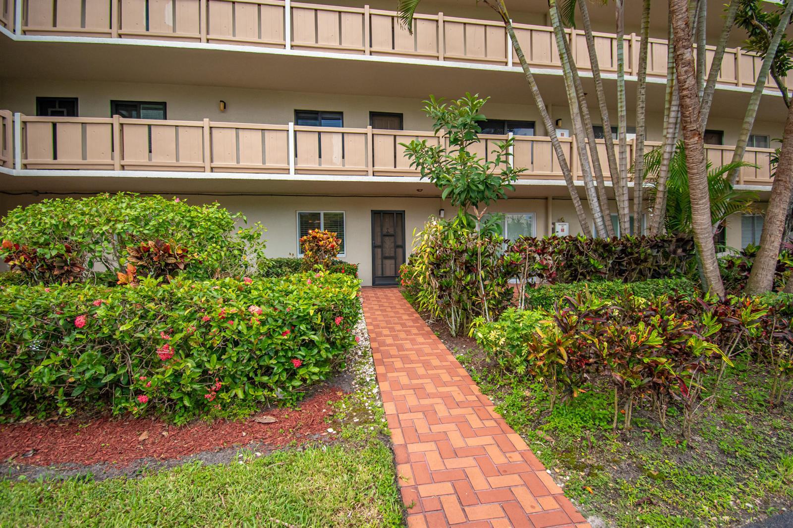 14360 Strathmore Lane # 102, Delray Beach FL 33446 photo 3