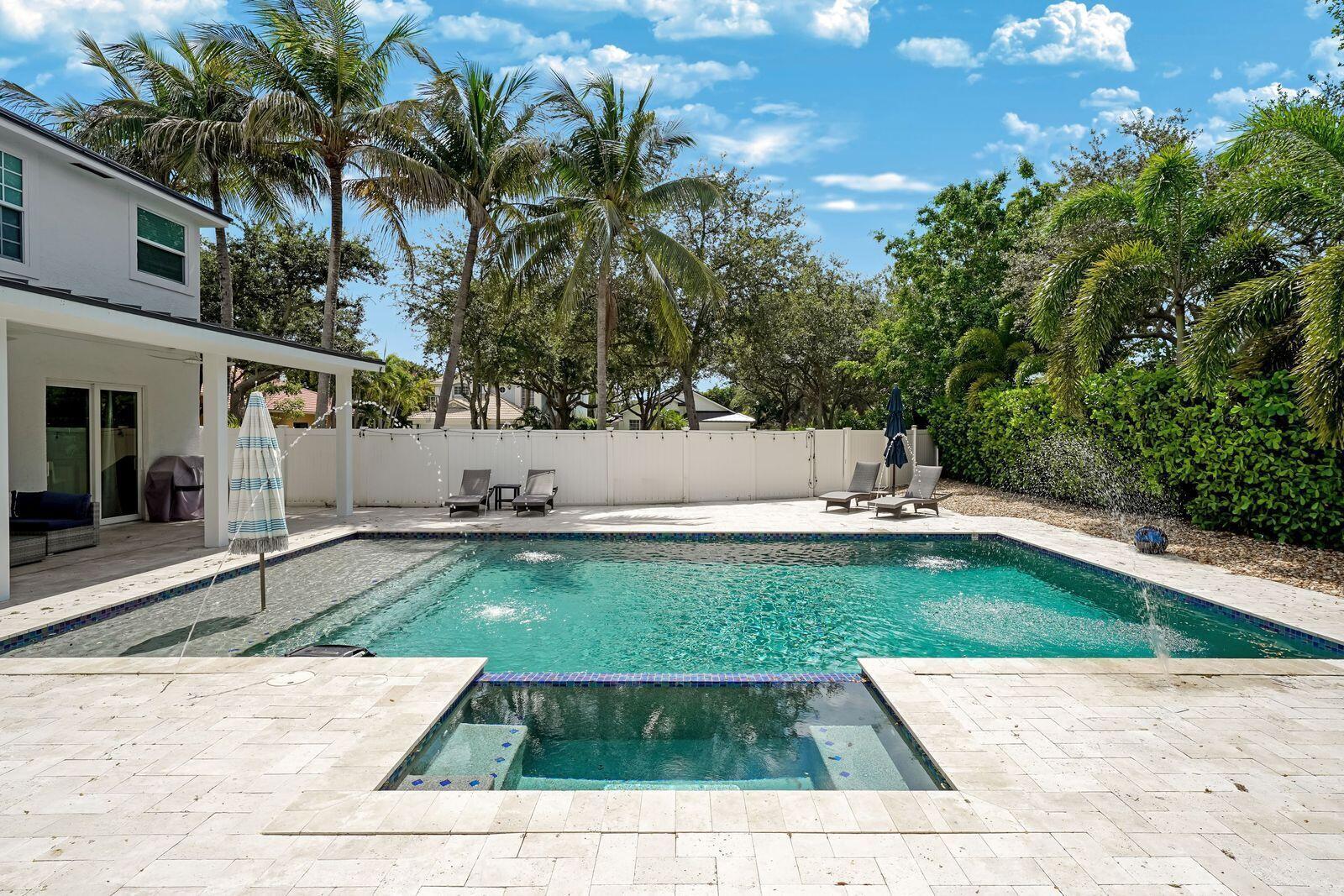 980 Delray Lakes Drive, Delray Beach FL 33444 photo 2