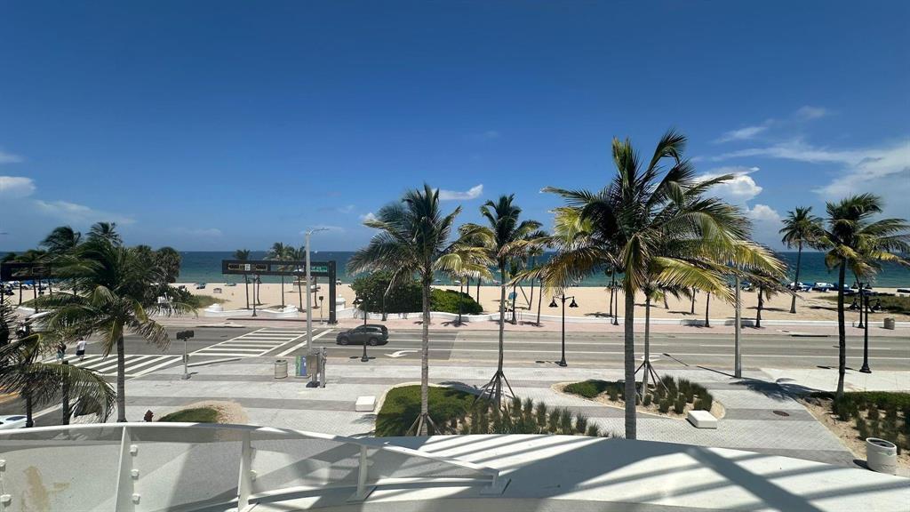 625 ANTIOCH Avenue # 302, Fort Lauderdale FL 33304 photo 3