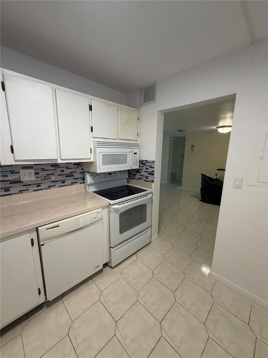 6751 N University Dr # 216, Tamarac FL 33321 photo 2