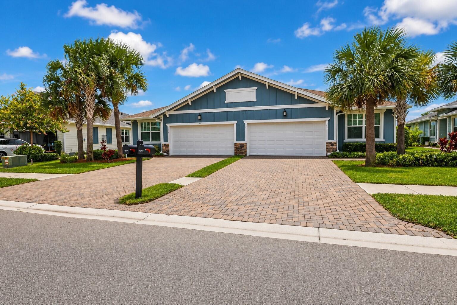 1217 HAYWAGON Trail, FL 33470