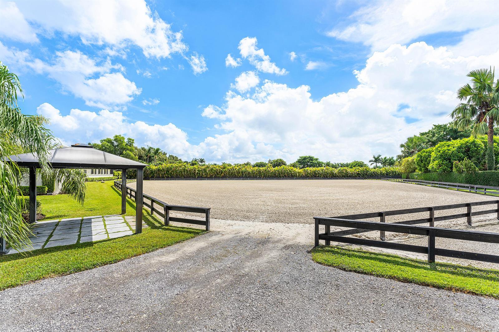 14155 EQUESTRIAN Way, Wellington FL 33414 photo 4