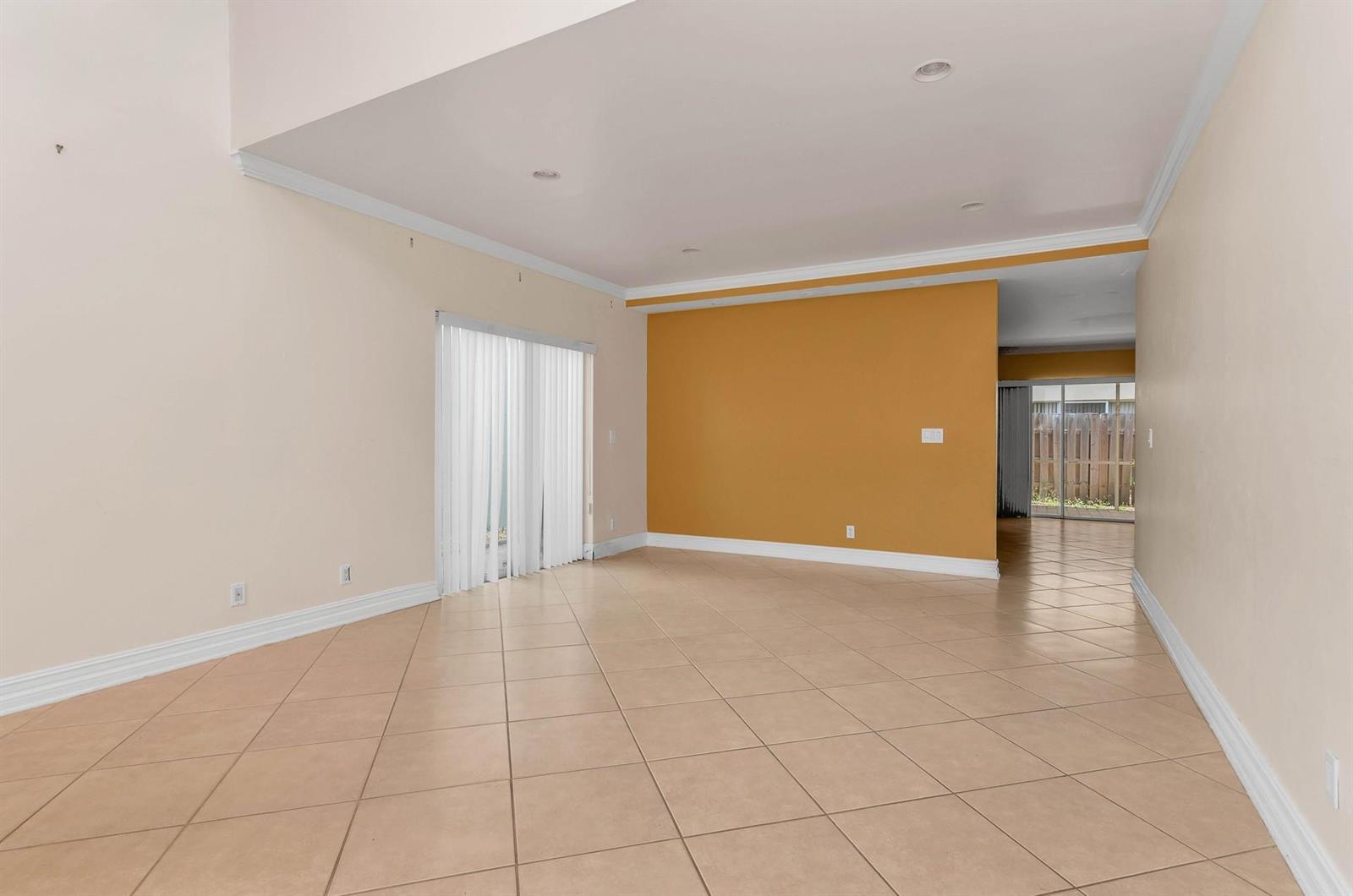 5486 NW 44TH Way, Coconut Creek FL 33073 photo 4