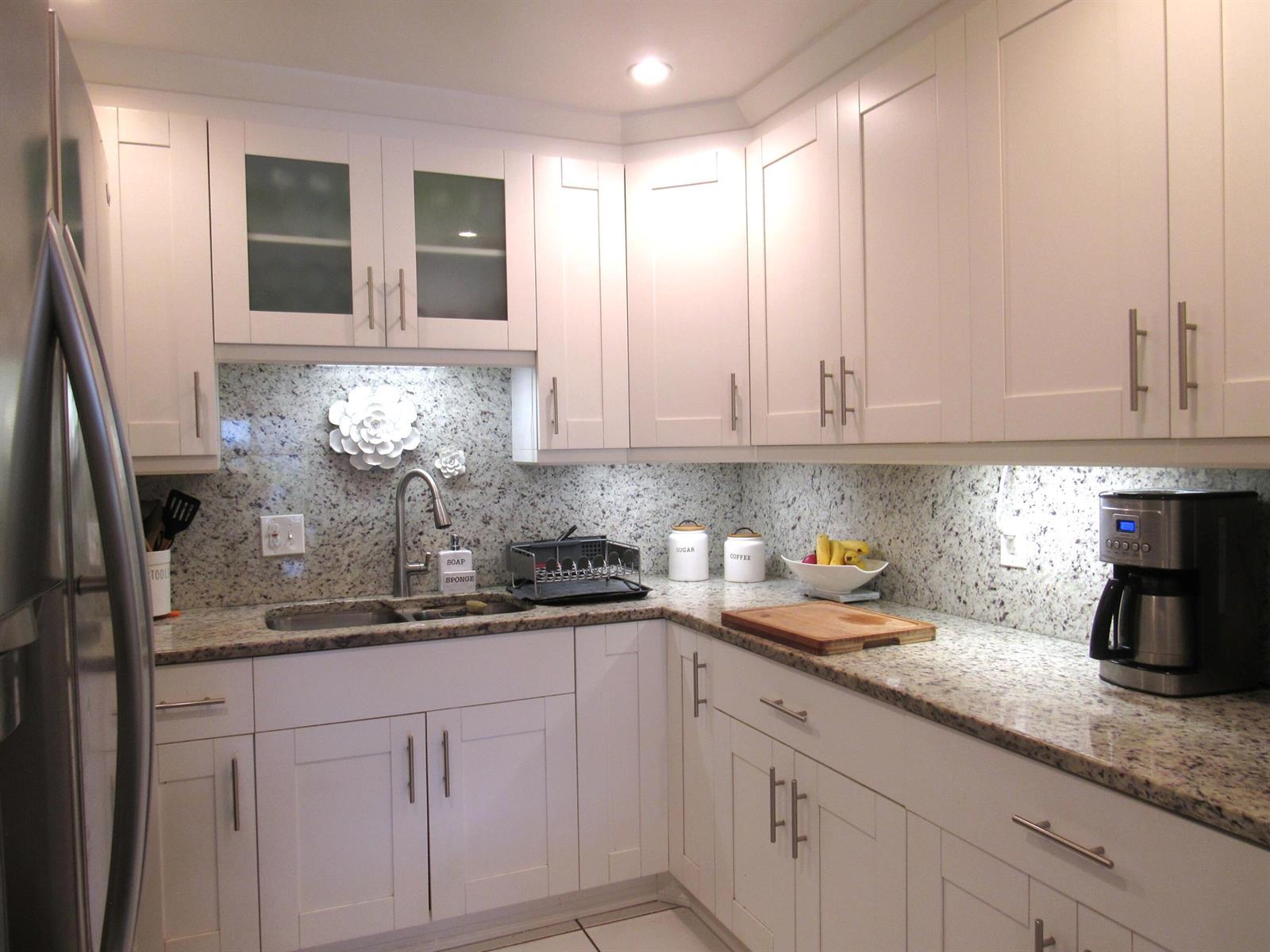 5780 FERNLEY Drive W # 138, West Palm Beach FL 33415 photo 2