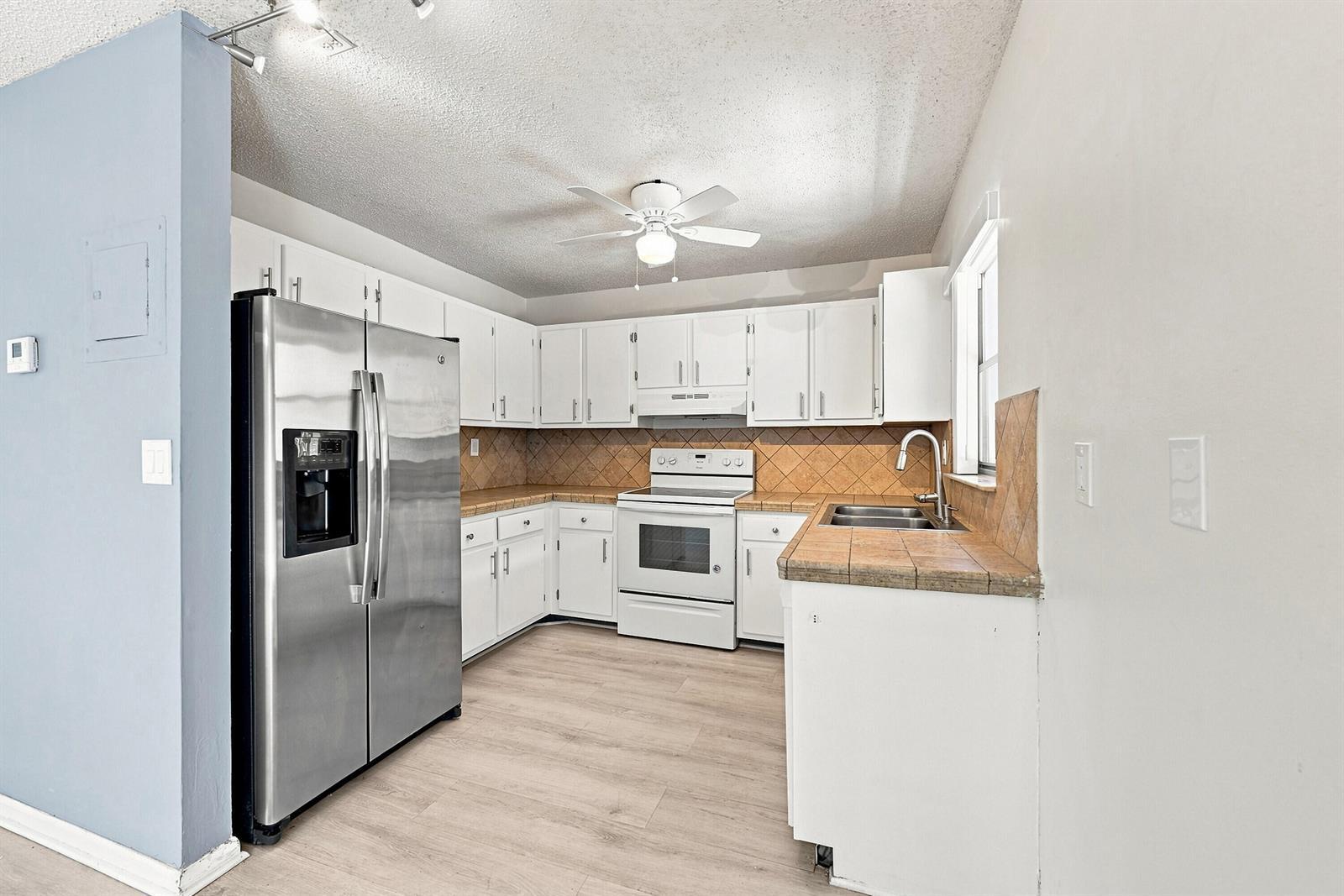 4408 NW 4TH Avenue, Deerfield Beach FL 33064 photo 5