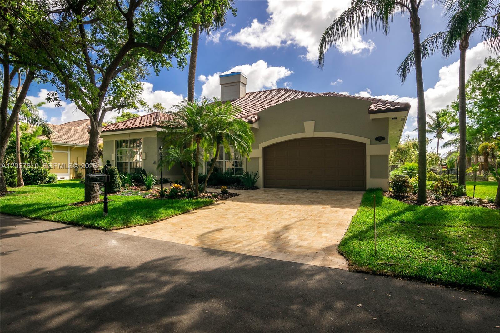 3799 Lancewood Dr, Coral Springs FL 33065 photo 2
