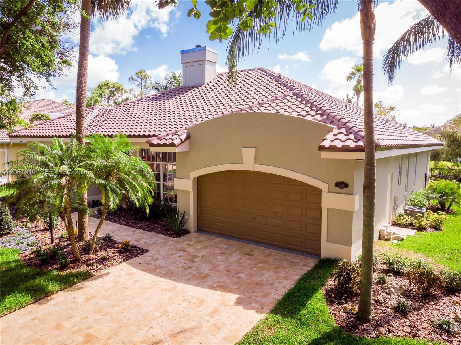 3799 Lancewood Dr, Coral Springs FL 33065