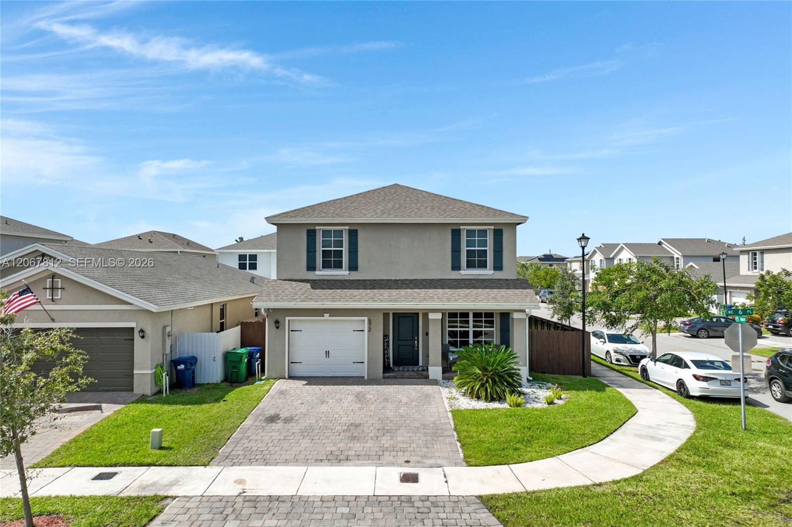 572 NE 6th Pl, Homestead FL 33034 photo 3