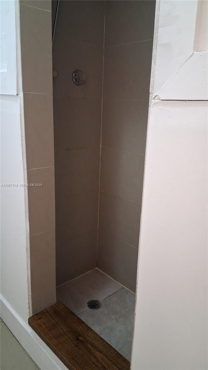 428 NE 82nd St # 4E, Miami FL 33138 photo 3