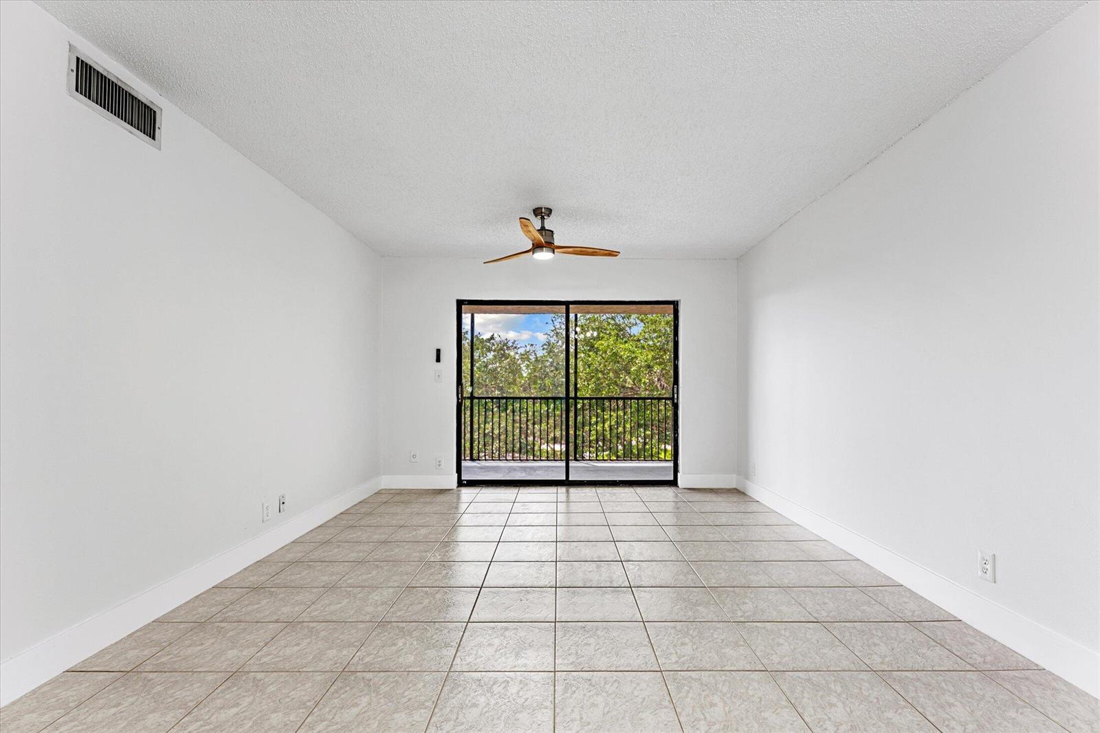 200 JACARANDA COUNTRY CLUB Drive # 3C, Plantation FL 33324 photo 5