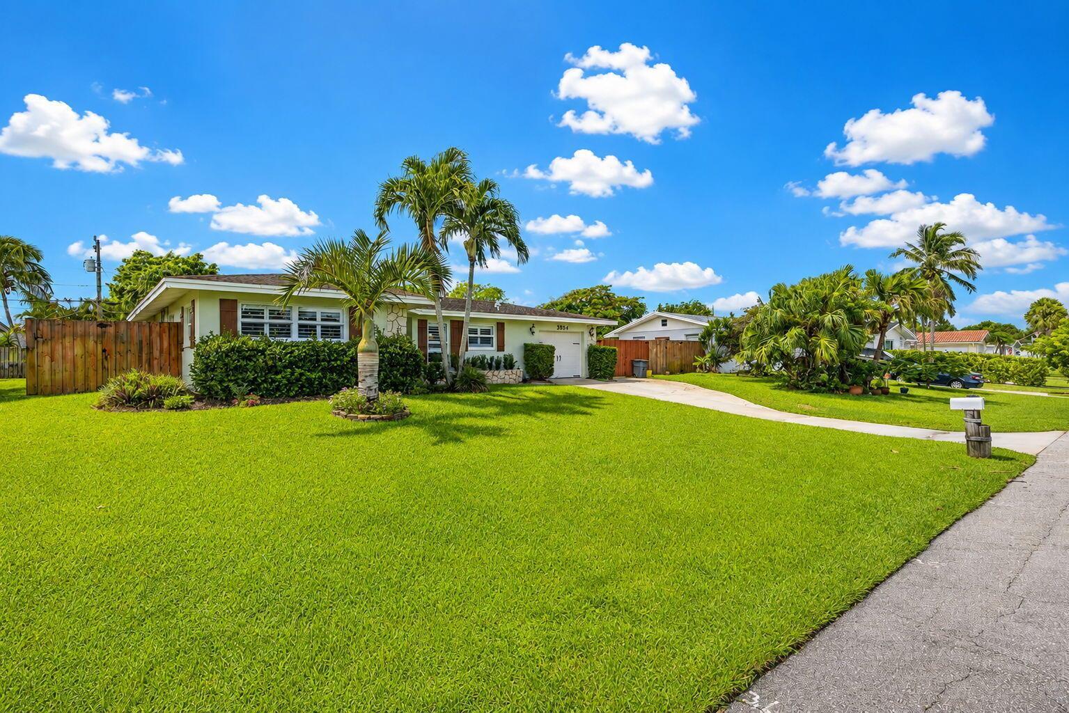 3854 BUTTERCUP Circle S, Palm Beach Gardens FL 33410 photo 5