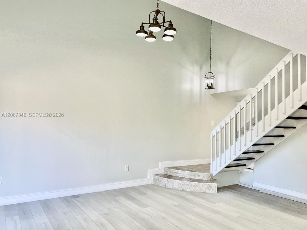 900 SW 113th Ter, Pembroke Pines FL 33025 photo 5