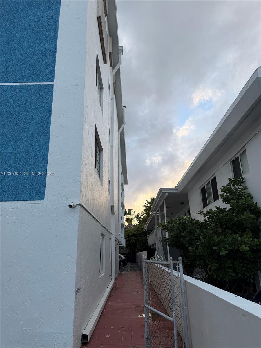 910 Michigan Ave # 405, Miami Beach FL 33139 photo 3