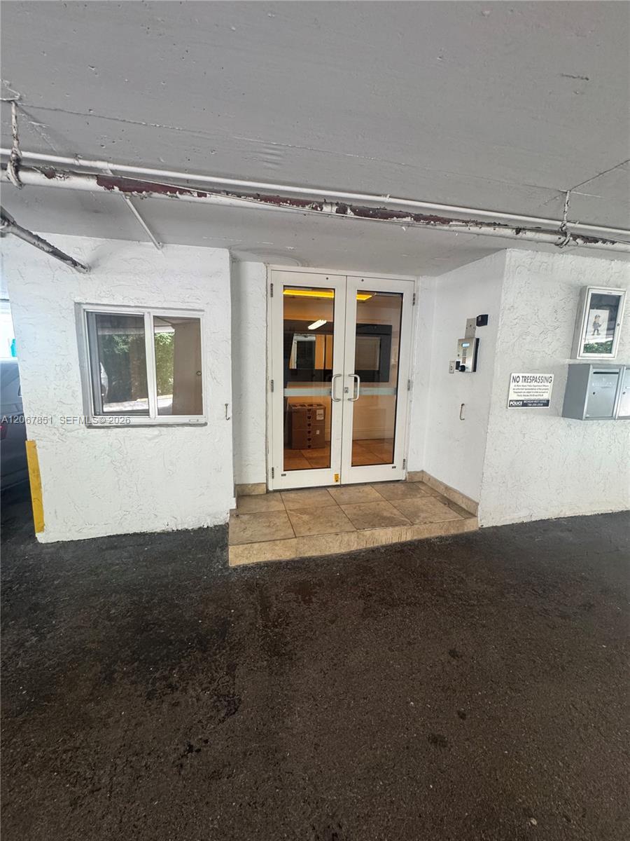 910 Michigan Ave # 405, Miami Beach FL 33139 photo 5