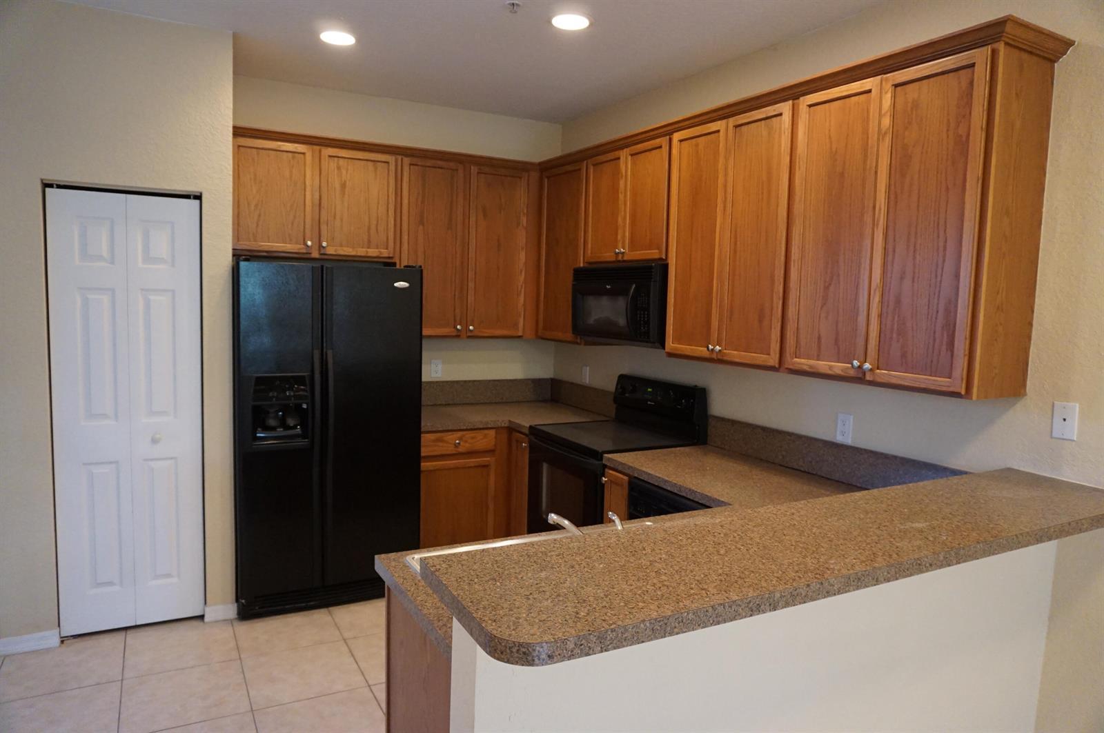 335 E Thatch Palm Circle # 105, Jupiter FL 33458 photo 3