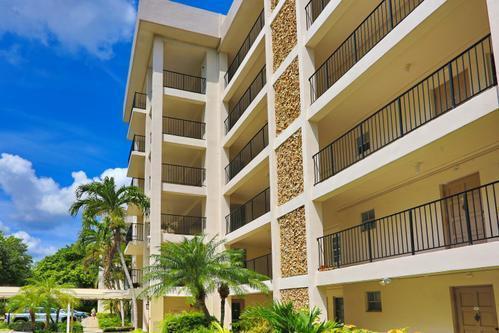 2801 N PALM AIRE Drive # 405, Pompano Beach FL 33069 photo 2