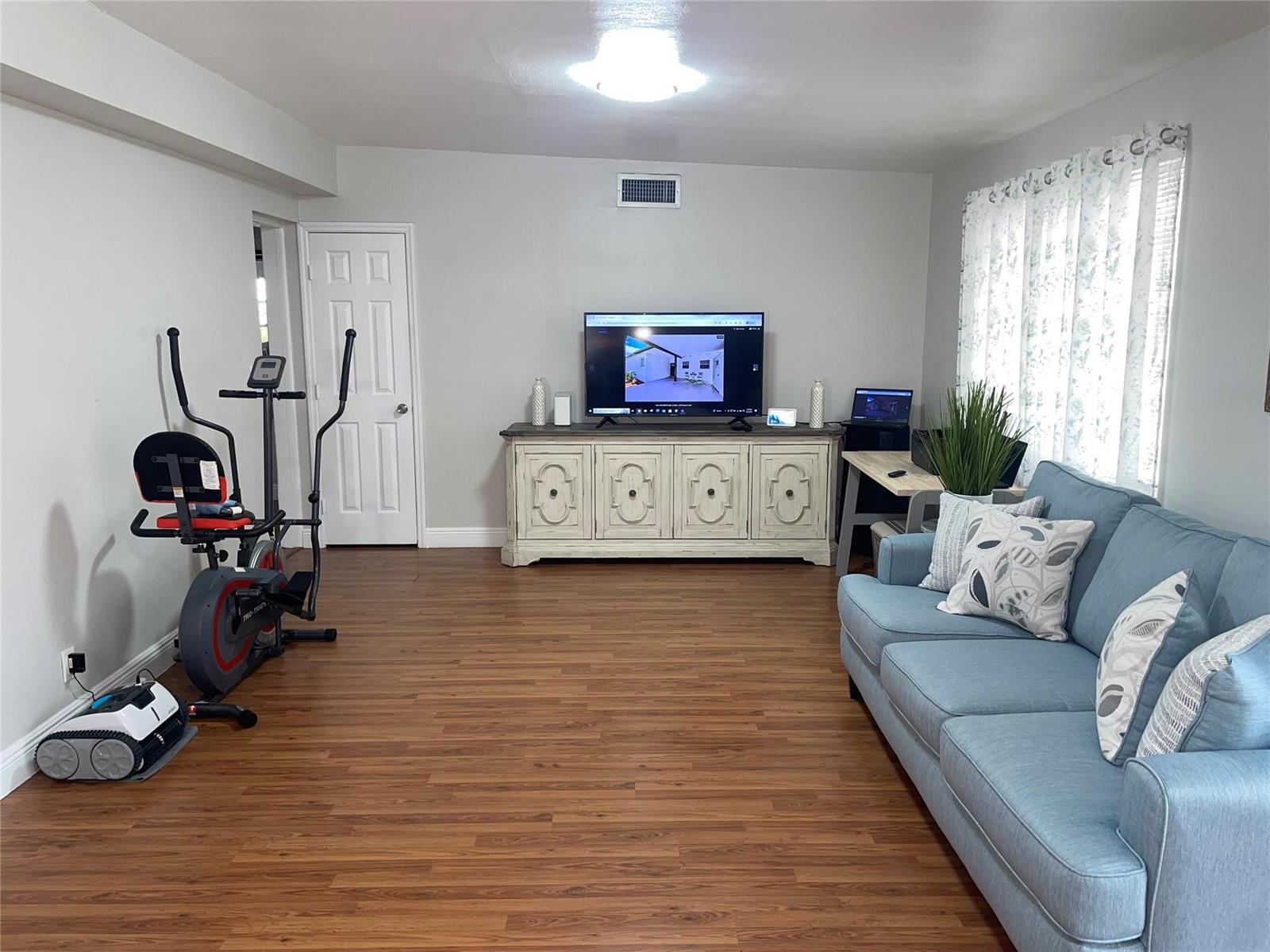 5813 NW 18TH Court, Margate FL 33063 photo 4