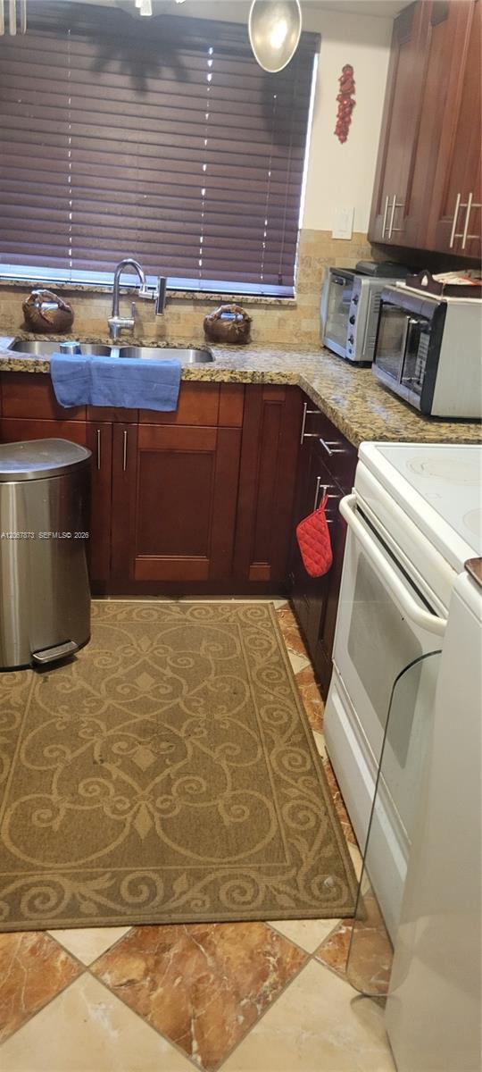 1743 NE 141st St, North Miami FL 33181 photo 4
