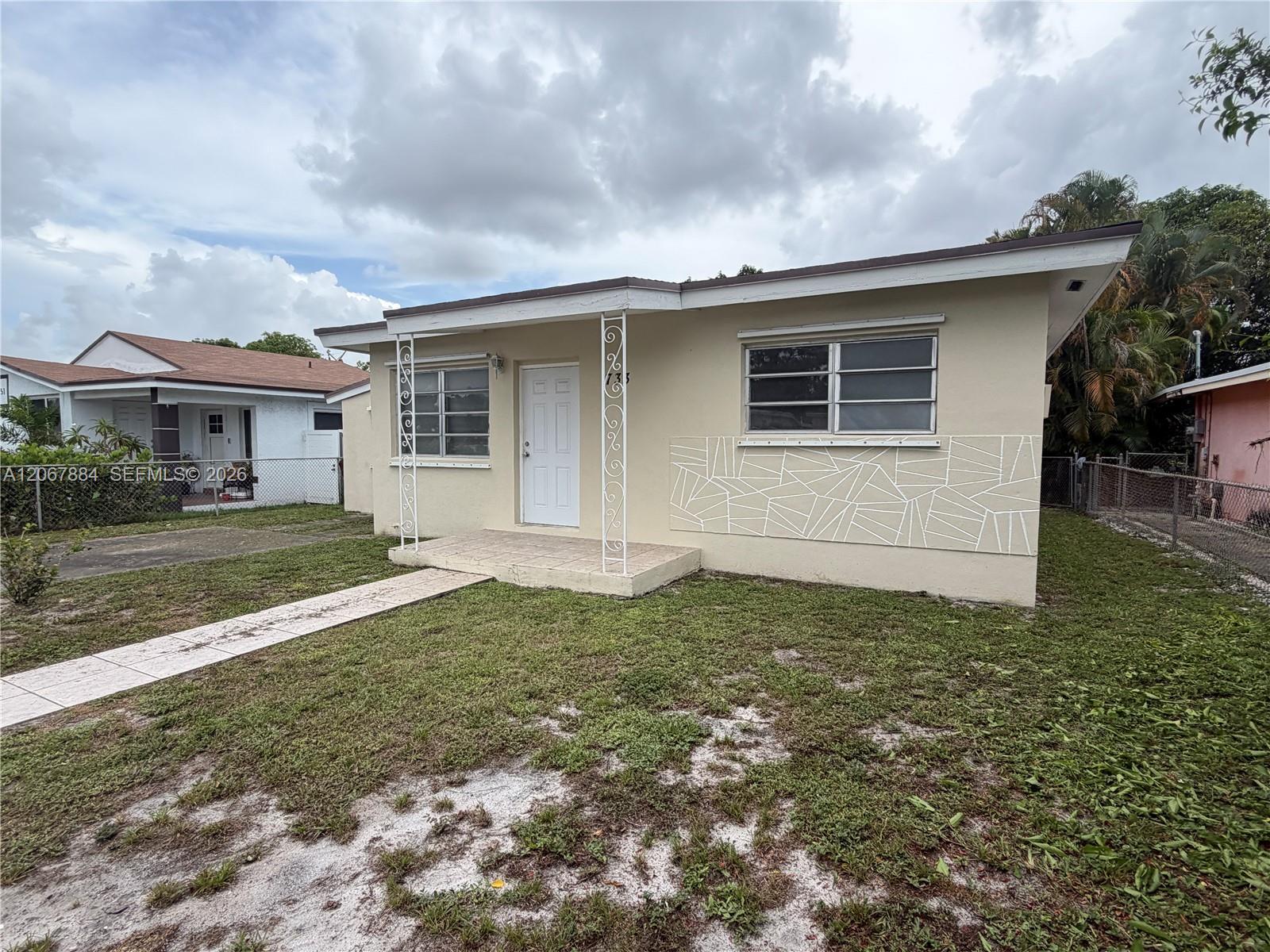 733 W 35th St, Hialeah FL 33012 photo 3