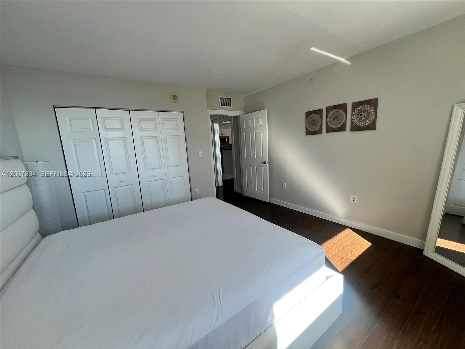 1155 Brickell Bay Dr # 1607, Miami FL 33131 photo 5
