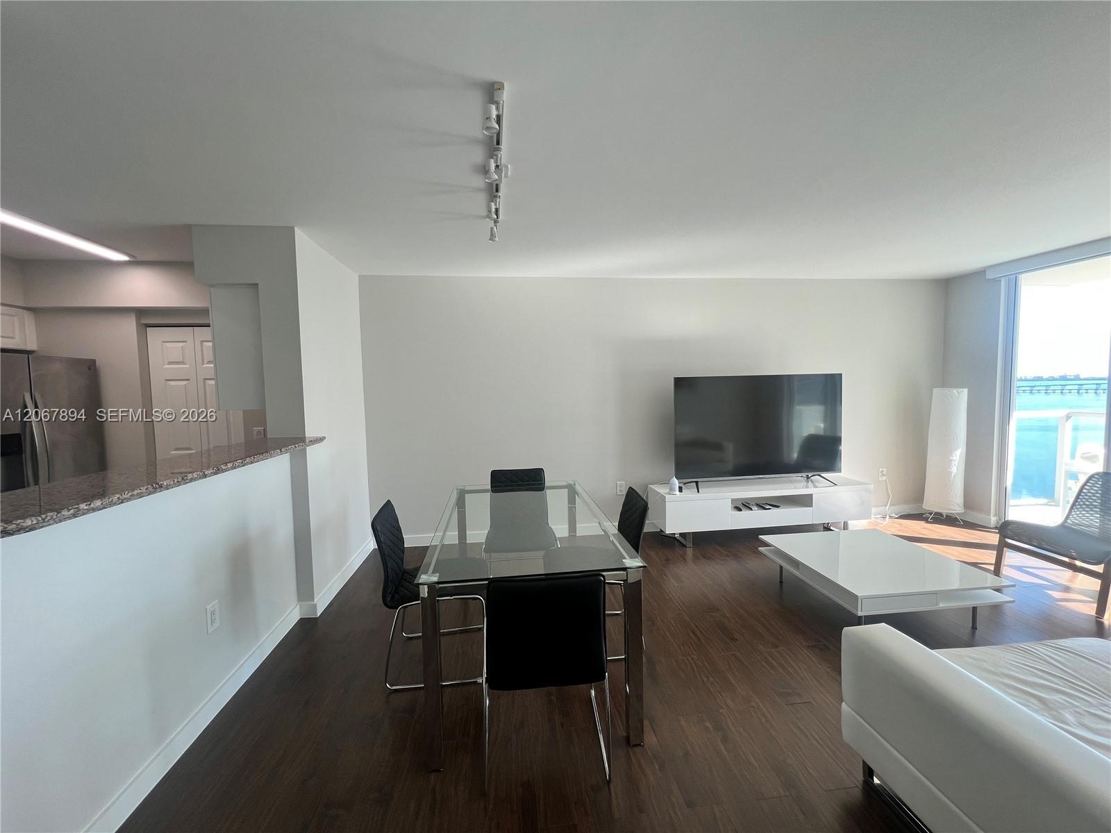 1155 Brickell Bay Dr # 1607, Miami FL 33131 photo 4