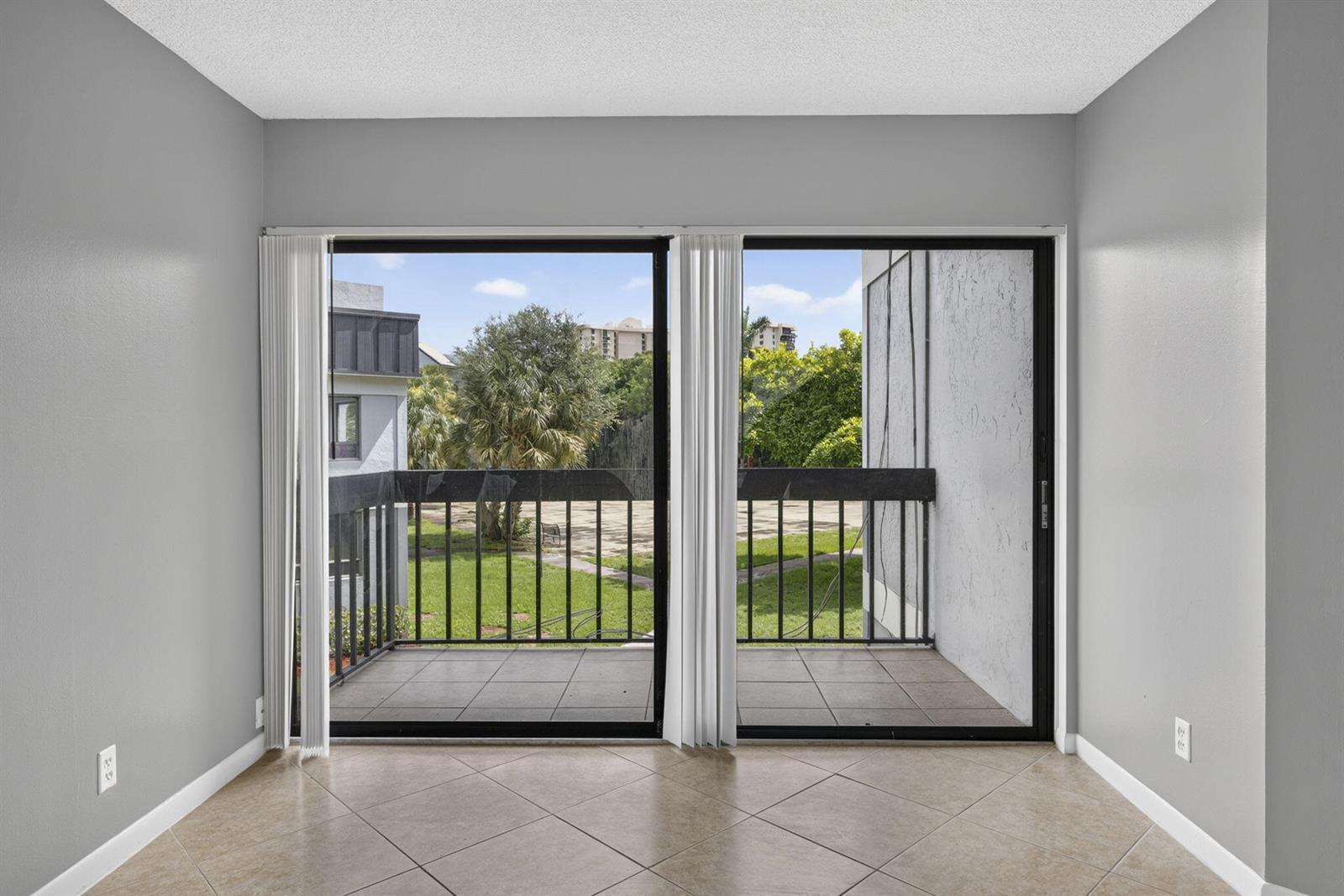 1900 N CONGRESS Avenue # 201, West Palm Beach FL 33401 photo 2