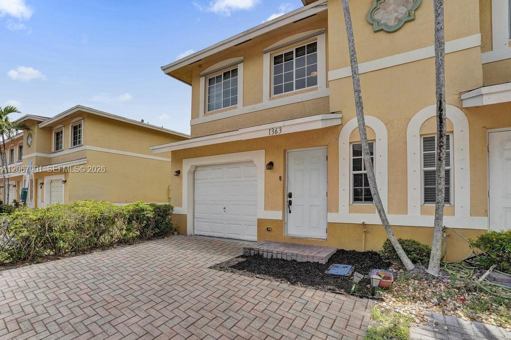 1363 Avon Ln, North Lauderdale FL 33068 photo 3
